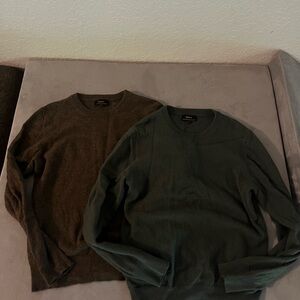 Set of 2 Quince Cashmere Sweaters